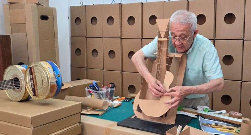 Hugo en el taller_int